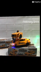 SS Mainan Anak Mobil Mobilan Robot 2 In 1 Bumblebee Deformed Super Sports Car