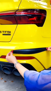 Stiker Karet Pelindung Mobil Universal 2 Pcs & Bumper Guard Carbon