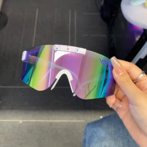 Integrated Protective Goggles with Colored Polarized Lenses Suitable for Cycling for Men and Women