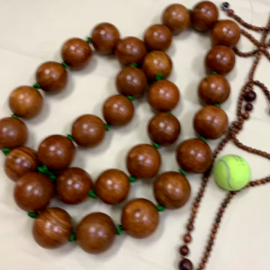 Vòng Lắc Eo Vòng Lắc Eo Massage Giảm Mỡ Bụng Hạt Gỗ Hương - Vòng 30 hạt 6cm - Mian.vn ( hình thật )