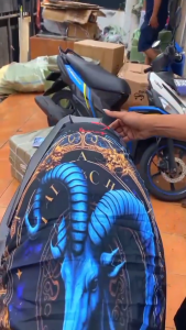 PAKET COVER SARUNG JOK MOTOR ARAI FULL PRINT MOTIF ZODIAK  WATERPROOF ANTI AIR ANTI CAKARAN KUCING PLUS COVER SHOCKBREAKER ARAI UNIVERSAL BEAT MIO VARIO OLD LAMA MIO SOUL DLL