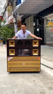 Loa Kéo 4 Tấc Đôi MTMAX BK64 Công Suất Khủng – Thiết Kế Mới Kèm 2 Micro UHF. Một trong những thiết bị âm thanh được sử dụng rộng rãi đặc biệt trong các buổi tiệc tùng hội nghị hay cả trong các quán ăn…