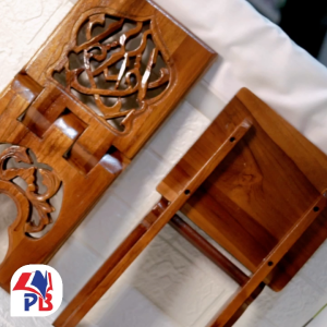 Rekal Jati Ukir Iqro Jumbo 20 x 43 cm / Pustaka Baru Press