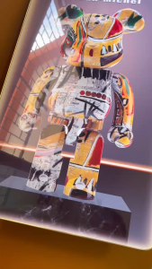 KAWS กรอบรูปติดผนัง กรอบรูปหมี ตกแต่ง วาดภาพ ตกแต่งบ้าน มีกรอบรูป ติดตั้งง่าย ไม่ต้องเจาะ รูปภาพทางเข้า