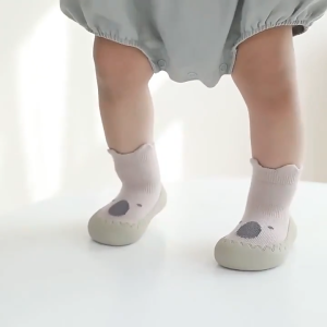 รองเท้าเด็กหัดเดิน 1ขวบ รองเท้าพื้นนุ่ม ลายน่ารัก สุขภาพดี รองเท้าเด็ก