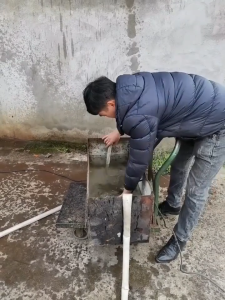 ปั๊มน้ำบาดาล【AyQrMgw7】 ปั๊มน้ำซัมเมอร์ ปั้มดูดน้ำลึก ปั๊มน้ำจุ่ม สาย10M 30M 50M DC12V 24V 36V บ่อขนาด 3-4นิ้ว ท่อออก 1 นิ้ว