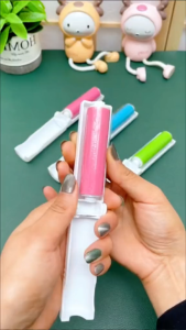 Stick Mini Lint Roller: Pembersih Debu Benang Bulu Hewan pada Baju & Kain