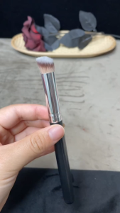 POPO 170 หัวเอียง แปรงรองพื้น คอนซีลเลอร์ แปรงแต่งหน้า แปรงบีบีครีม ใช้งานง่ายมาก ไม่มีแป้ง