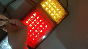 Lampu stop led truk mobil canter ps220 ps125 ps190 ps136 3 warna persegi terang