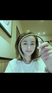 F4 Bando Impor Rhinestone Korea dengan Aksen Kristal Permata Aksesoris Rambut Wanita Pesta BOP001