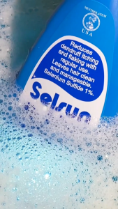 SELSUN BLUE 120 ML / SHAMPOO UNTUK MENGGILANGKAN KETOMBE