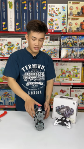 Đồ chơi Xe Điều Khiển Xoay 360 Độ 2 Mặt Stunt Elves Ô Tô Địa Hình Điều Khiển Từ Xa Quá Ngầu Cho Các Bé - Mã O3