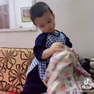 Bộ bà ba bé trai kèm khăn rằn