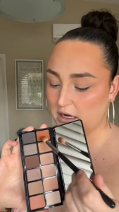 La Girl Fanatic Eyeshadow Palette
