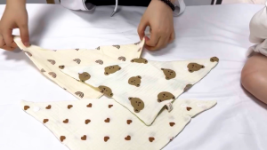 Aksesoris Bayi & Bib Segitiga: Panduan Lengkap