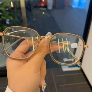 Korean Graded Eyeglasses 0-500° Anti-blue Blocking for Women Men Frosted Metal Frame Myopia Graded Glasses for Nearsighted