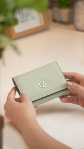 Ví Yuumy (Thời trang nữ cầm tay gấp 3 tiện dụng - Ví da Seasand YV106)