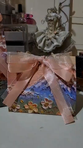 พร้อมส่งจากไทย ถุงกระดาษ ถุงของขวัญ งานพรีเมี่ยม ขายเป็นใบ งานพิมพ์เรียบลาย3มิติ หูหิ้วเป็นเชือก มี 3 ขนาด T201