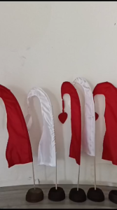 Umbul-Umbul Merah/Putih Dekorasi HUT Kemerdekaan Republik Indonesia Hiasan Tujuhbelasan Umbul Baby Bendera untuk Dekorasi Meja Kerja Kantor (1 Pasang)