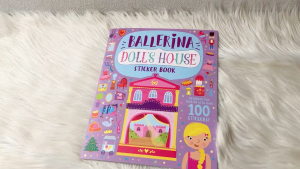 Buku Stiker Istana Ballet: Dekorasi Istana dengan Lebih dari 100 Stiker!