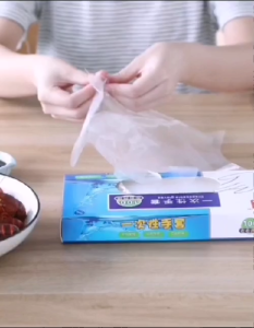 《 200𝗣𝗖𝗦 / 𝗣𝗔𝗖𝗞 》Disposable PE Gloves Hygienic Restaurant Food Grade Plastic Hand Glove Sarung Tangan Pakai Buang 一次性手套