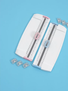 แท่นตัดกระดาษ ที่ตัดกระดาษขนาดเล็ก Jielisi No.9193 3in1(A5) เครื่องตัดกระดาษแบบรูด เครื่องตัดกระดาษ แบบดิสก์ แท่นตัดกระดาษโรตารี่ ฺB.R.Maruay Shop