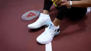 ใหม่ Kawasaki Crossing 2.0Mid รองเท้าแบดมินตันสวมใส่ Super Light ป้องกันการลื่นไถลรองเท้า