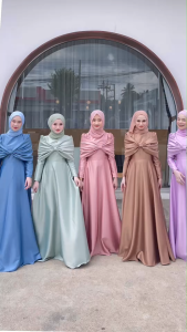 ชุดพร้อมผ้าคลุม แถมฟรีผ้าคลุม ชีฟองพันยาวผืนเปล่า รุ่นดาวิ แฟชั่นมุสลิม ชุดเดรสทรงบานใส่ออกงาน ในรายอ ชุดใส่นิกะห์ เจ้าสาวมุสลิม พร้อมส่ง