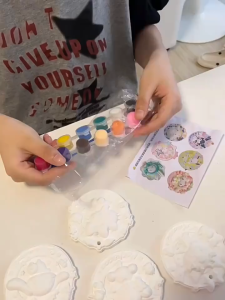 Student Handwork Toys Cartoon Coloring Plaster Doll Cute Animal Diy Pendant Educational Toy For Kids