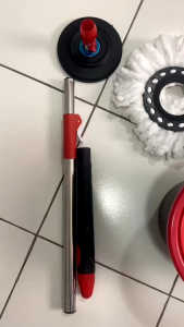 Alat Pel Lantai Magic Mop Mikrofiber Set Ember Praktis Spin Mop Berputar 360 Derajat