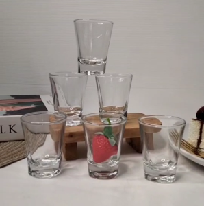 แก้วเป๊ก แก้วช็อต 1.6 ออนซ์ แก้วโซจู ** ชุด 6 ใบ** แก้วเป๊กสวยๆ แก้วใส เนื้อไม่ขุ่น