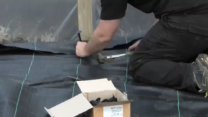 หมุดปักผ้าคลุมดิน หมุดยึดผ้าคลุมวัชพืช พลาสติกคลุมดิน [จัดส่งตลอด 24 ชั่วโมง] แพคละ ประมาณ 100 ชิ้น แข็ง ทนทาน วัสดุpp ลิ่มปักดิน ผ้าคลุมวัชพืช หมุดปักผ้าคลุมดิน เหล็กปักดิน หมุดปักดิน ขนาด 6 นิ้ว และ 8 นิ้ว