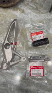 Bộ gác chân trước zin hãng Honda xe Winner X.( ver2 và ver3)