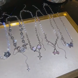 Kalung Wanita Liontin Tetesan Air Anti Karat Titanium Sparkling Water Drop Silver Necklace