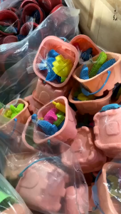 Beach Sand Tools Sets Toys Castle Bucket Kids Sand Mold Children Summer Toys For Seaside Beach Play