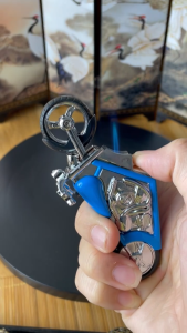 HCM Bật Lửa Khè Xài Gas Hình Chiếc Xe Moto Có Đèn