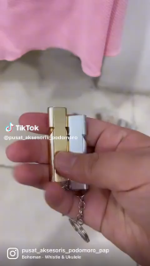 Gantungan Kunci Peluit Aluminium / Peluit Survival - Outdoor Super Nyaring