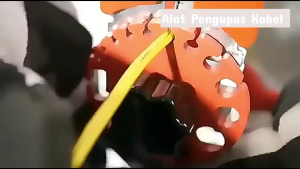 Zitour Multi Alat Portabel Pemotong Kabel Pengupas Kawat Listrik Universal - ZE00 - 7COT4YRE