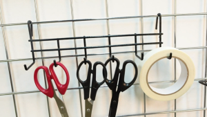 Hook Kapstok Cantolan Ram Jaring Besi Wire Grid Wall Gantungan Dinding Serbaguna untuk Aksesoris Peralatan Dapur, Tas, Topi, Ikat Rambut, Gelang, Kacamata Hook Tembok