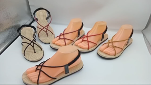 🔥Ready Stock🔥Super Light Sangat Ringan New Fashion Women Designer Beach Ladies Slipper