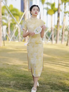 daidai (Ready Stock) Woman Yellow Cheongsams Girl Qipao Dress Elegant Traditional Retro Robe Orientale 旗袍改良年轻款复古黄色中国风连衣裙