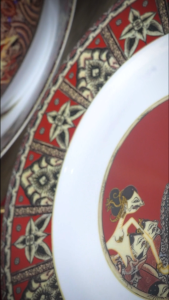 ZEN x Ghea Piring Sup Keramik New Wayang Maroon 25 cm 4pcs + Gift Box