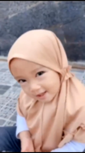Jilbab Anak Perempuan Bergo Tali Rempel Usia 0-3 Tahun Jersey Premium Kerudung Instan Bayi Balita Lucu