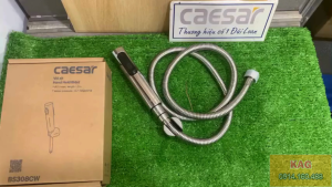 Vòi xịt Ceasar KAG-BS308CW xịt vệ sinh rửa bồn cầu 2 chế độ cao cấp xịt mạnh chính hãng sử dụng siêu bền