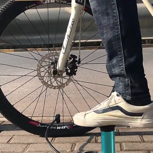 Replica shop ที่สูบลม เครื่องสูบลม ที่สูบลมเท้าเหยียบ  ที่สูบลมจักรยานแบบพกพา อเนกประสงค์ Portable Bike Pump รุ่น SY-01