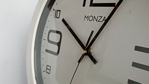 JAM DINDING BESAR MINIMALIS POLOS DIAMETER 32CM MONZA M1