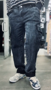 Celana Cargo Jeans Pria Panjang Reguler Blue & Black Sunwash