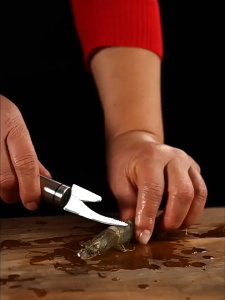 AKIRO HOME Multifunction Shrimp Peeler Knife 304 Stainless Steel Fast Fish Skin Shrimp Peeler Line Cutting Knife Pisau Siang Udang 剝蝦神器