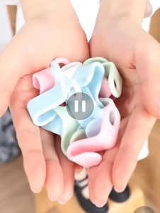 ตะขอเก็บเสื้อผ้าพับได้ ประหยัดพื้นที่ 5 ชิ้น สำหรับตู้เสื้อผ้า