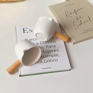 Mangkuk Saus & Gelas Takar Ceramic: Pilihan Terbaik untuk Espresso & Susu